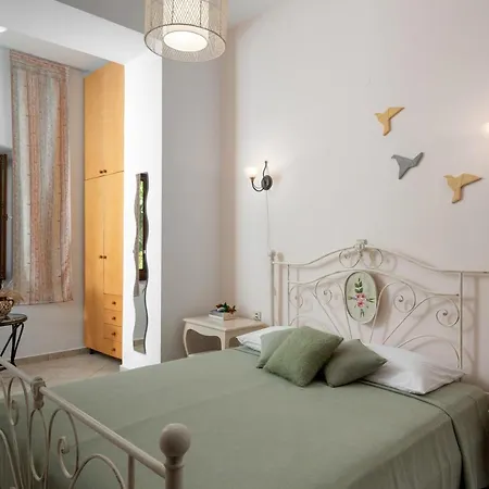 Aura Traditional شقة Prinés